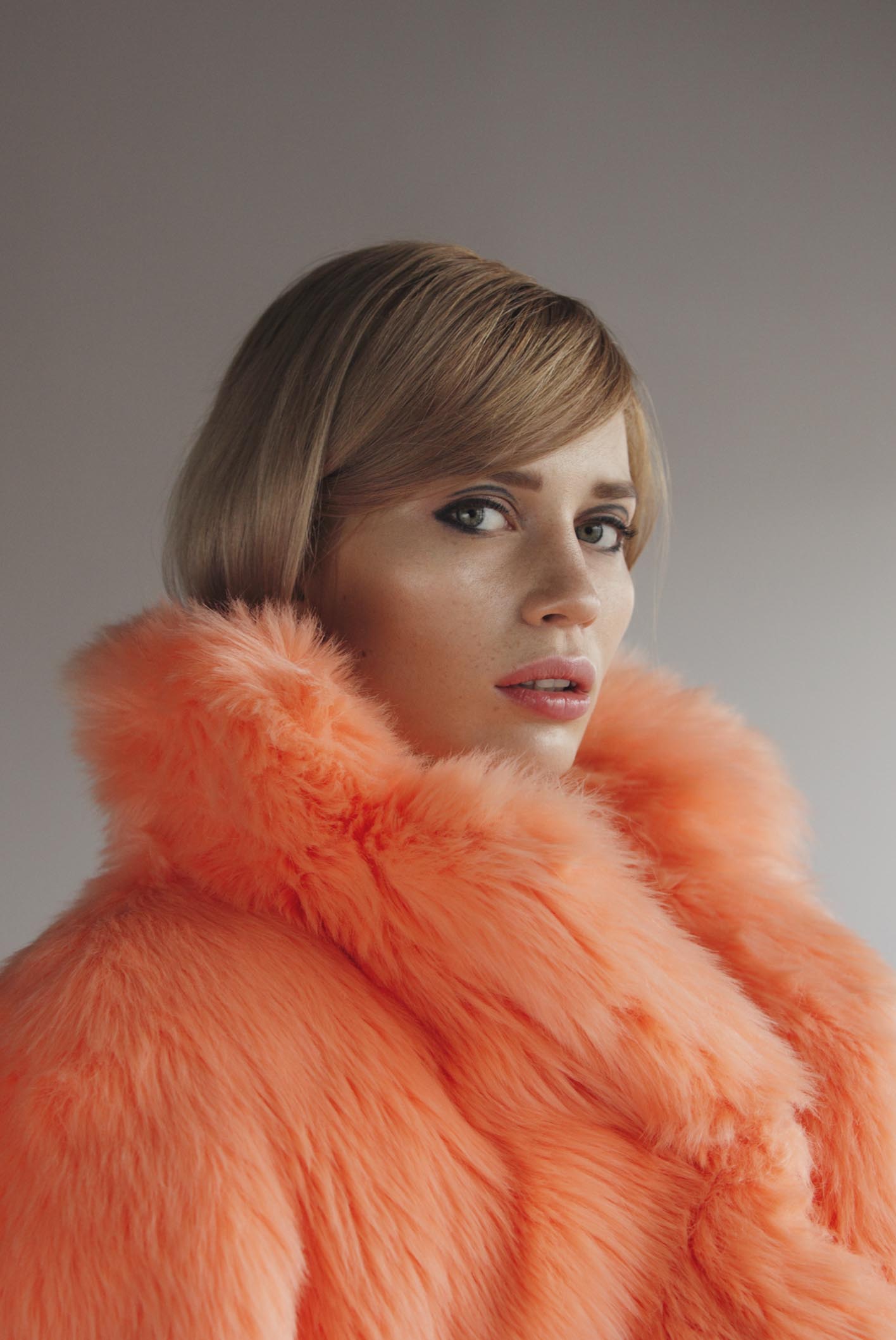 Neon orange 2025 fur coat